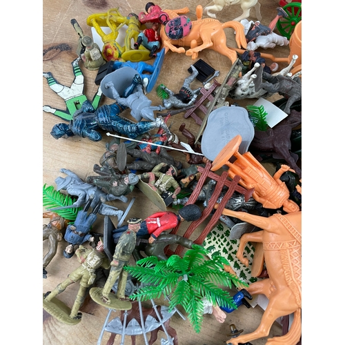 48 - Tin Of Vintage Plastic Figures Inc. Soldiers etc.