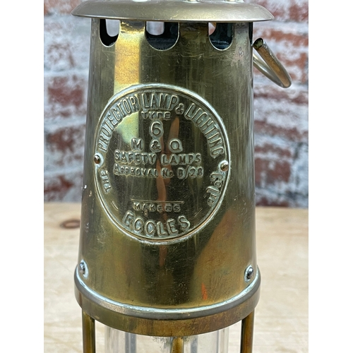 27 - Vintage Type 6 M&O Safety Brass Minors Lamp Made In Eccles