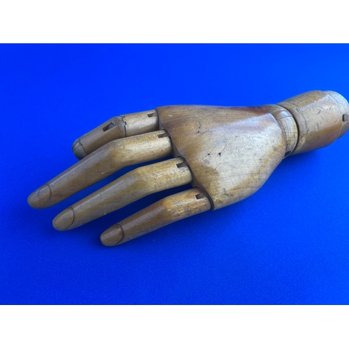 392 - Victorian Articulated Wooden Hand Possibly Prosthetic