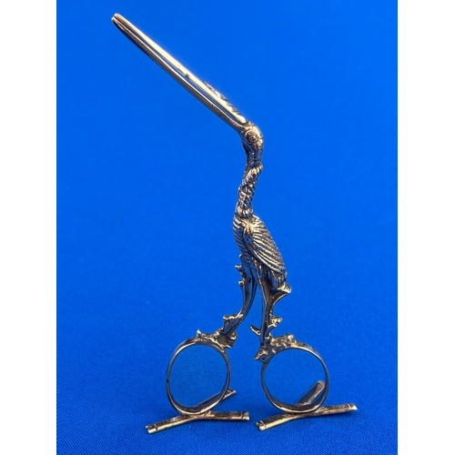 11 - Sterling Silver Midwives Stork Forceps / Clamp With Baby Inside. Hallmark Faded, Tested 925 Silver.