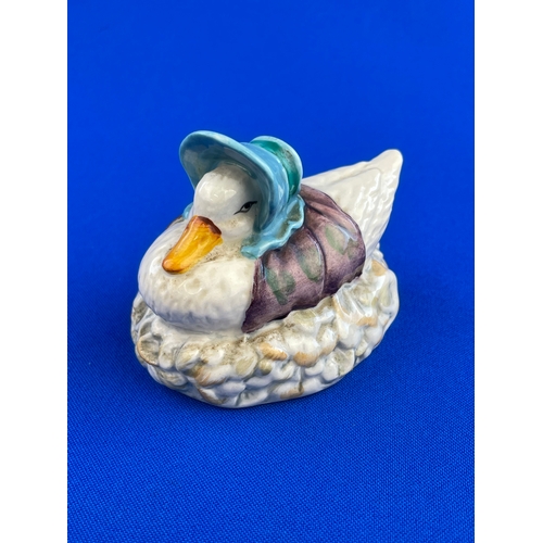 222 - Beswick Beatrix Potter Figure Jemima Puddleduck Made A Feather Nest