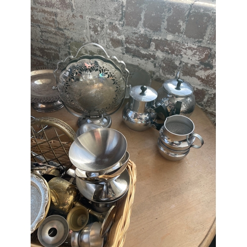 408 - Large Quantity Of Mixed Metalware