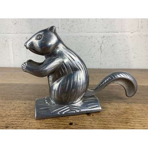 292 - Nutcracker in the form of a Squirrel