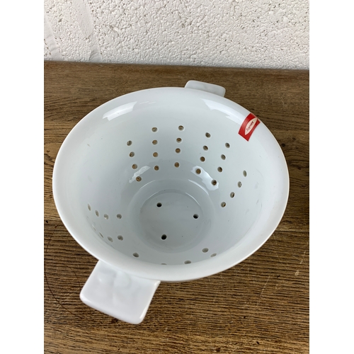 415 - As New Trends Fine Stoneware Jug and Rayware Ceramic Colander