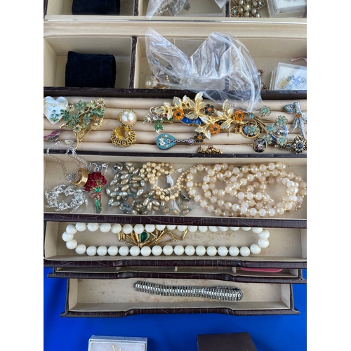 403 - Large Vintage Jewellery Box With Costume Jewellery Inc. Vintage Brooches.