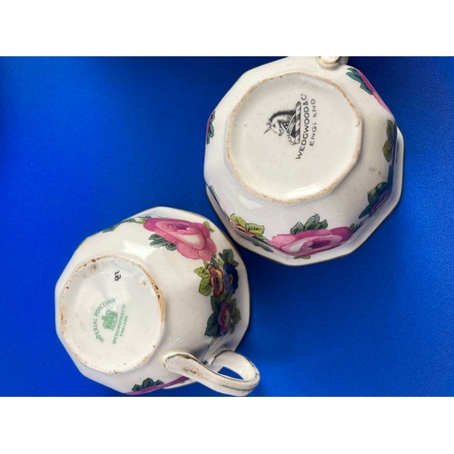 363 - Vintage Wedgewood & Co Plates & Cups. Some a/f