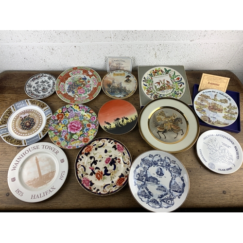 388 - Collection of Plates inc. Wedgwood, Masons, Chokin and Local Interest of Halifax and Huddersfield