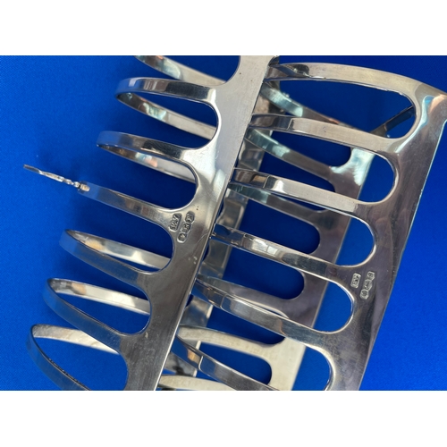 4 - Two Viner's Ltd (EV Emile Viner) Sterling Silver Toast Racks. 149.7g Sheffield 1936 & 1947