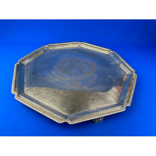 18 - 1525g Walker & Hall Sterling Silver Tray. Sheffield 1955.