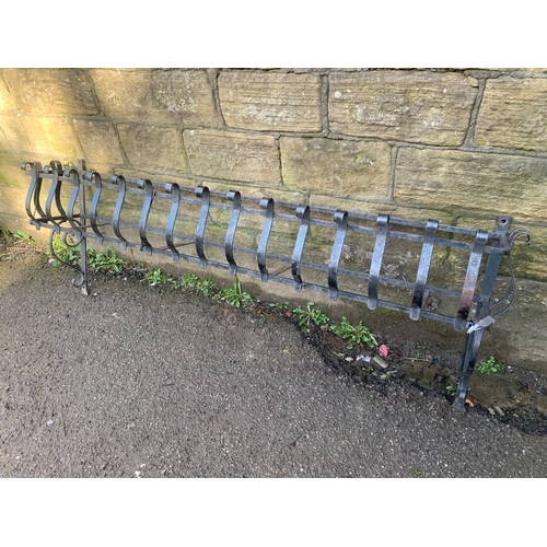 456 - 145cm Ornate Wall Mounted Wrought Iron Planter with Wooden Liner