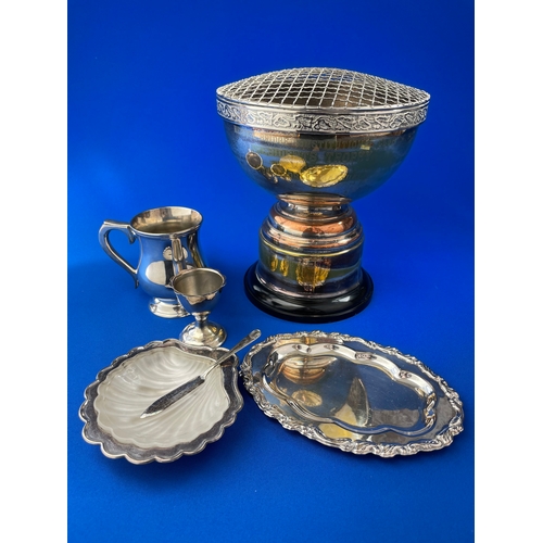 225 - Quality Group of EPNS Items Inc. Large Trophy.