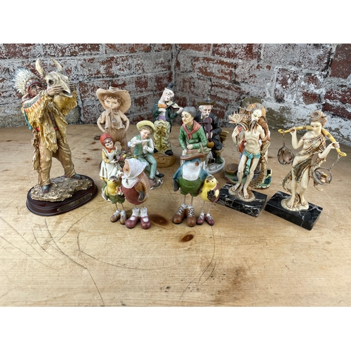 215 - Collectable Figures & Ornaments