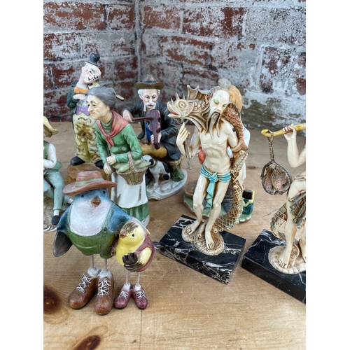 215 - Collectable Figures & Ornaments