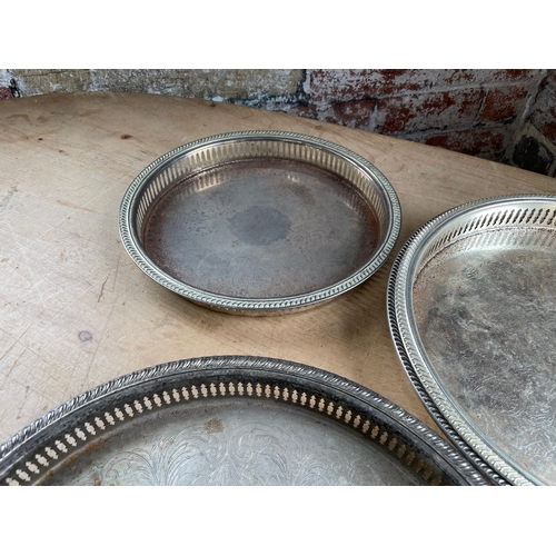 184 - 5 Vintage EPNS Trays, Three With Pierced Galleries