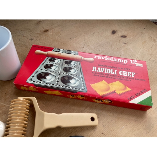 391 - Box Of Mixed Kitchenware Inc. Pastry Cutters & Ravioli Chef Raviolamp 12