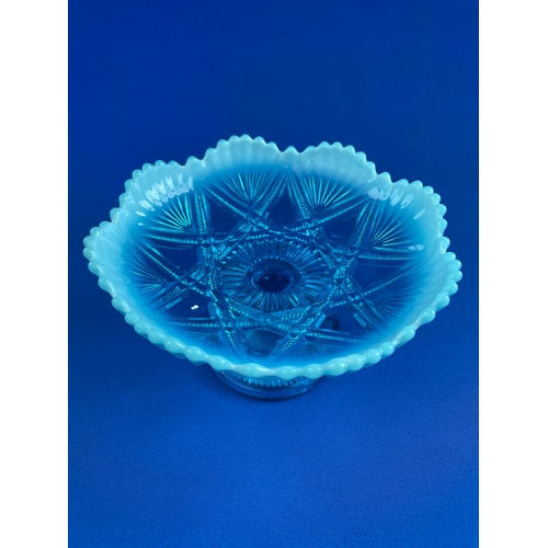 59 - Davidson Pearline Blue Glass Taza / Footed Shallow Dish