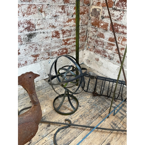 475 - Various Metal Garden Items