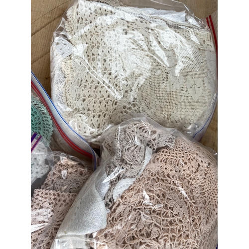 474 - Group Of Good Quality Vintage Doilies & Linen Items