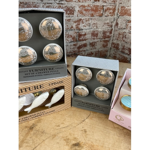 455 - New Boxed Furniture Drawer Pulls & Handles
