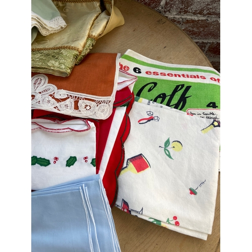471 - Large Quantity Of Quality Vintage Linens, Table Cloths & Napkins Etc.