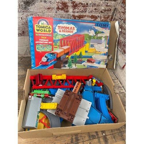 424 - Thomas The Tank Engine Tomica Battery Operated Play Set, Trains & Track.