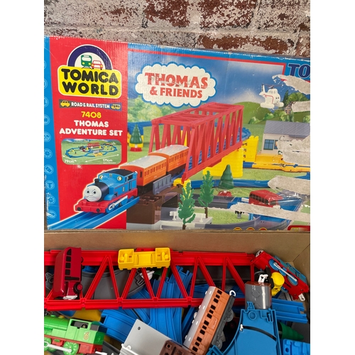 424 - Thomas The Tank Engine Tomica Battery Operated Play Set, Trains & Track.