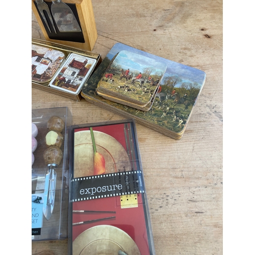 456 - Vintage Table Mats, Novelty Peelers & Cheese Set.
