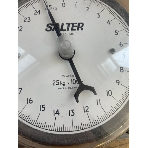 366 - Salter Model 235 Scales. 25Kg In 100g Increments.