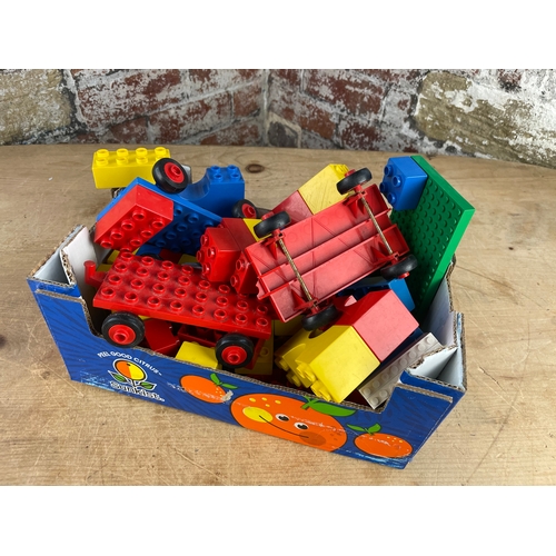 427 - 1kg Of Vintage Lego Duplo