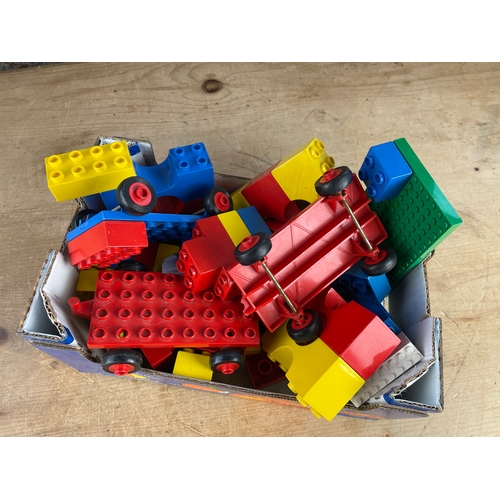 427 - 1kg Of Vintage Lego Duplo