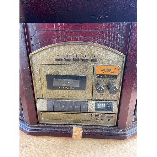 453 - Vintage Style Record Player With CD & Cassette Deck.