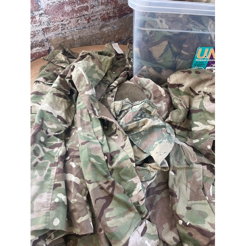 475 - Good Quantity Of Army Surplus Clothing