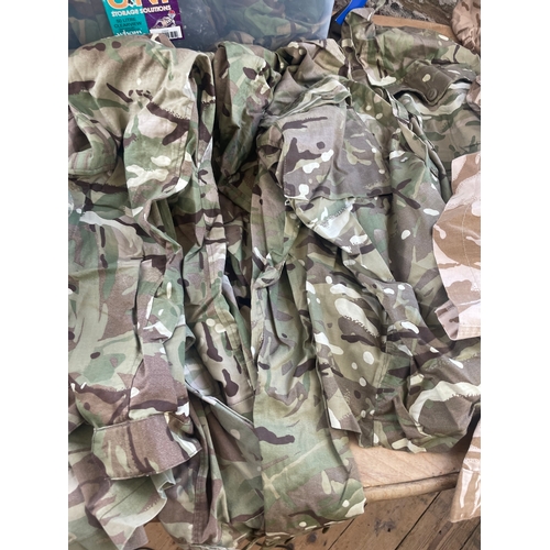 475 - Good Quantity Of Army Surplus Clothing