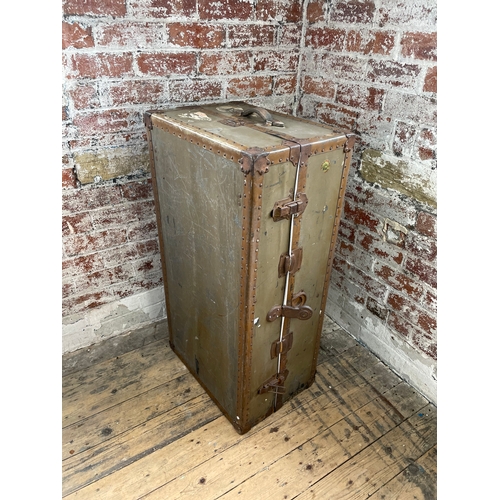 Lot 516       
