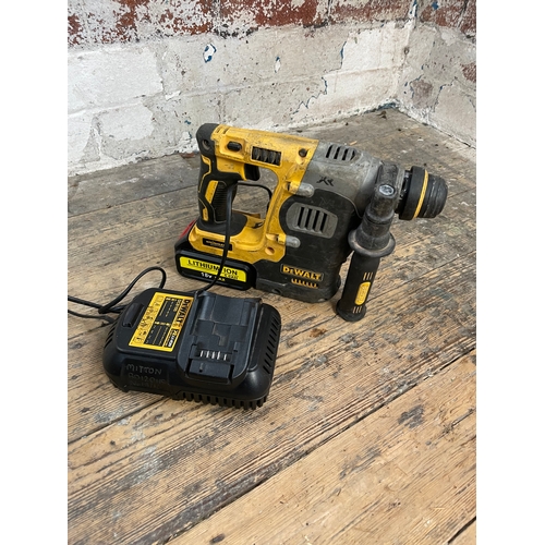 441 - Dewalt Hammer Drill DCH273 C/W With New Battery & Charger