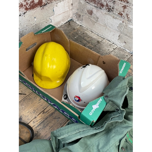 442 - Work Boots Safety Hats & Overalls