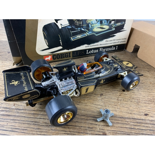 2 - Corgi 1:18 JPS Lotus Formula 1 Die-cast Model Boxed with Wheel Key