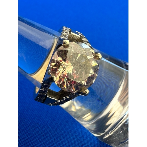 2 - Very Large Approximately 4ct Diamond Set With 20 Smaller Diamonds In A White Gold Ring Of Unknown Ca... 