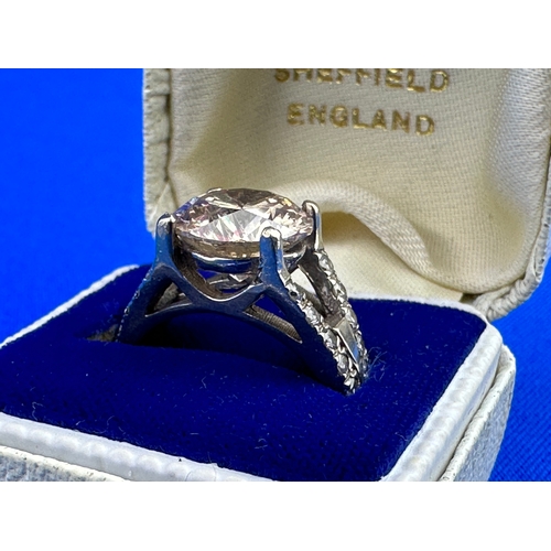 2 - Very Large Approximately 4ct Diamond Set With 20 Smaller Diamonds In A White Gold Ring Of Unknown Ca... 