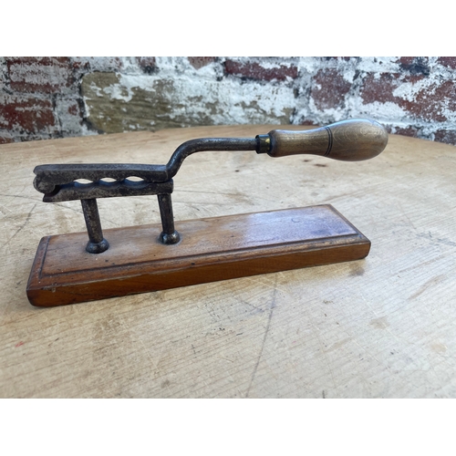 123 - Vintage Cork Press Or Nut Cracker