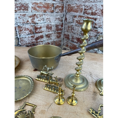 134 - Quality Brass Items Inc. Candlesticks, Pan & Horse Brasses