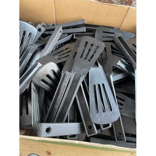 365 - Large Quantity Of Plastic Spatulas