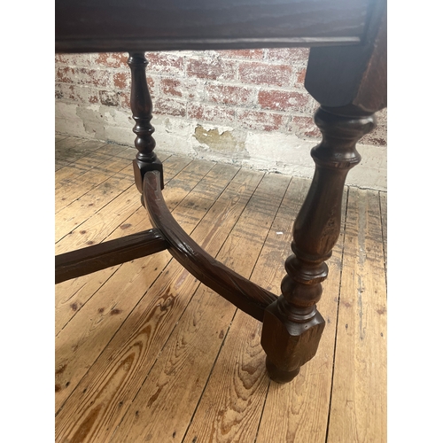 427 - Huge reproduction Period Oak Style Dining Table With 8 Chairs & Two Carvers. Extends to 237cm From 1... 