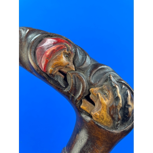 32A - Vintage Carved Wooden Mechanical, Chattering Walking Stick. Chins Wag When The button Is Pressed.