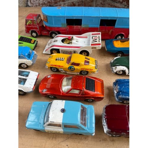 142 - 18 Vintage Corgi Die Cast Cars