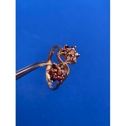 19 - 9ct Gold Ring With Two Floral Shaped Garnet Clusters 2.83g Gross