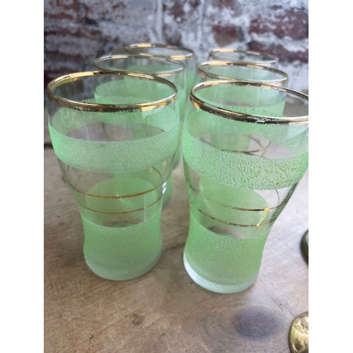 200 - Vintage Glasses