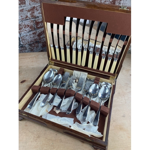 63 - Lewis Rose & Co Canteen Of Cutlery