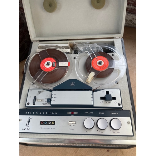 67 - Elizabethan LZ34 Reel To Reel