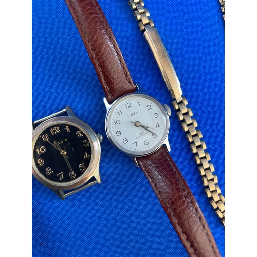 32 - Vintage Watches & Gold Plated Straps